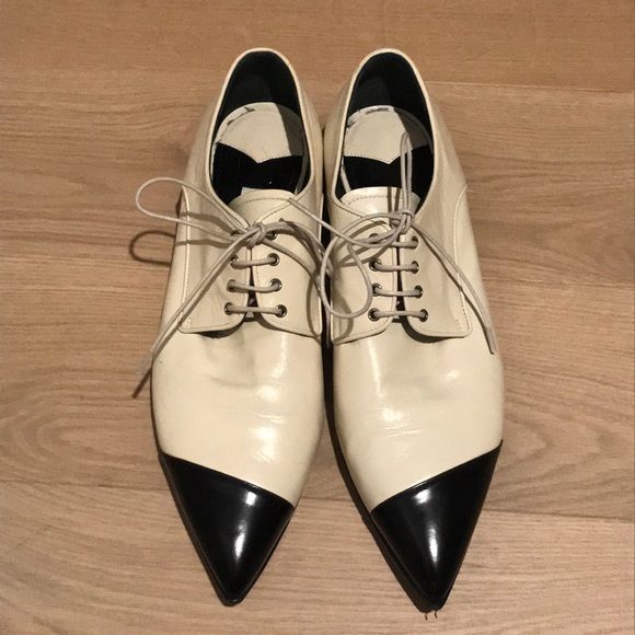 Miumiu Twotone Leather Oxfords Brogues 